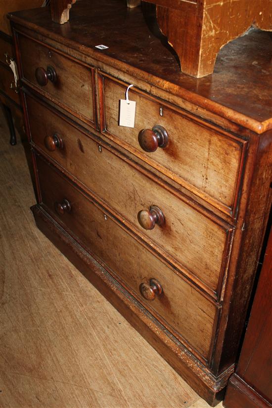 Victorian mahogany chest of drawers